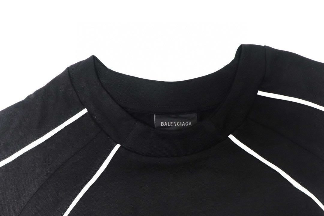 BALENCIAGA Barcelona Soccer Oversized T-shirt (777705TPVR51070）