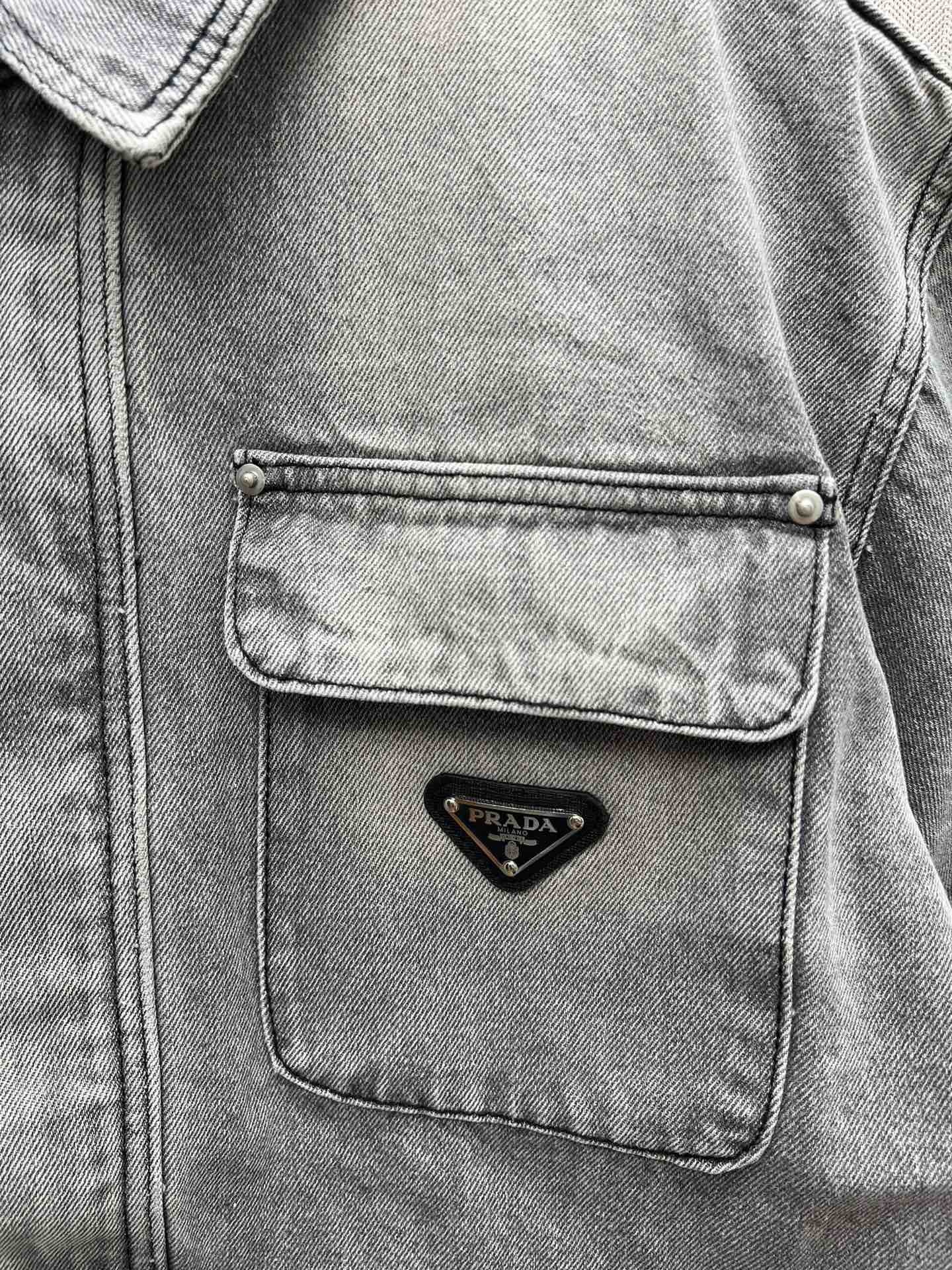 PRADA Denim Jackets Men Gray (GEB231-13B4-F01AY-S-232）