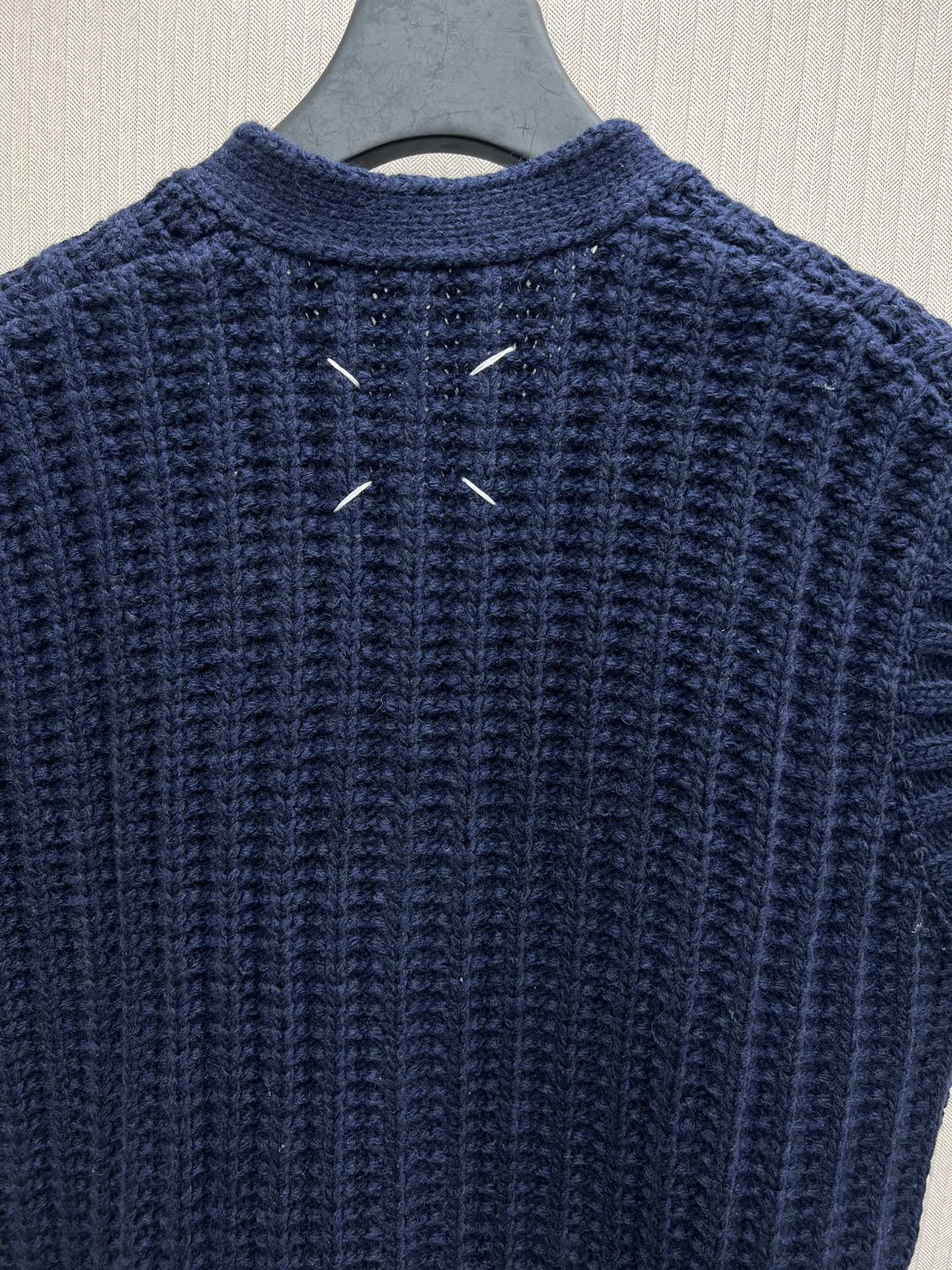 Maison Margiela ribbed-knit wool vest (S67HP0012）