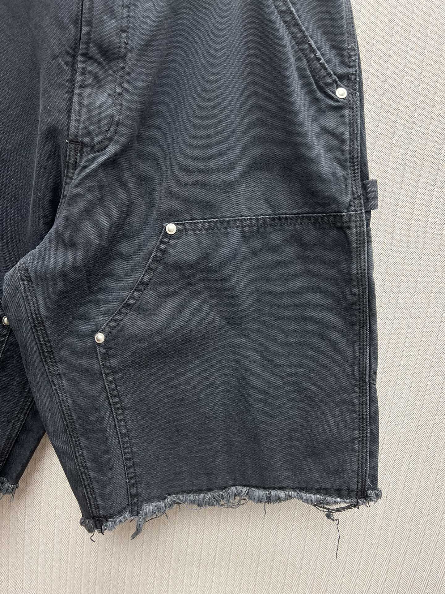Maison Margiela Studded Denim Shorts (S50MU0082）