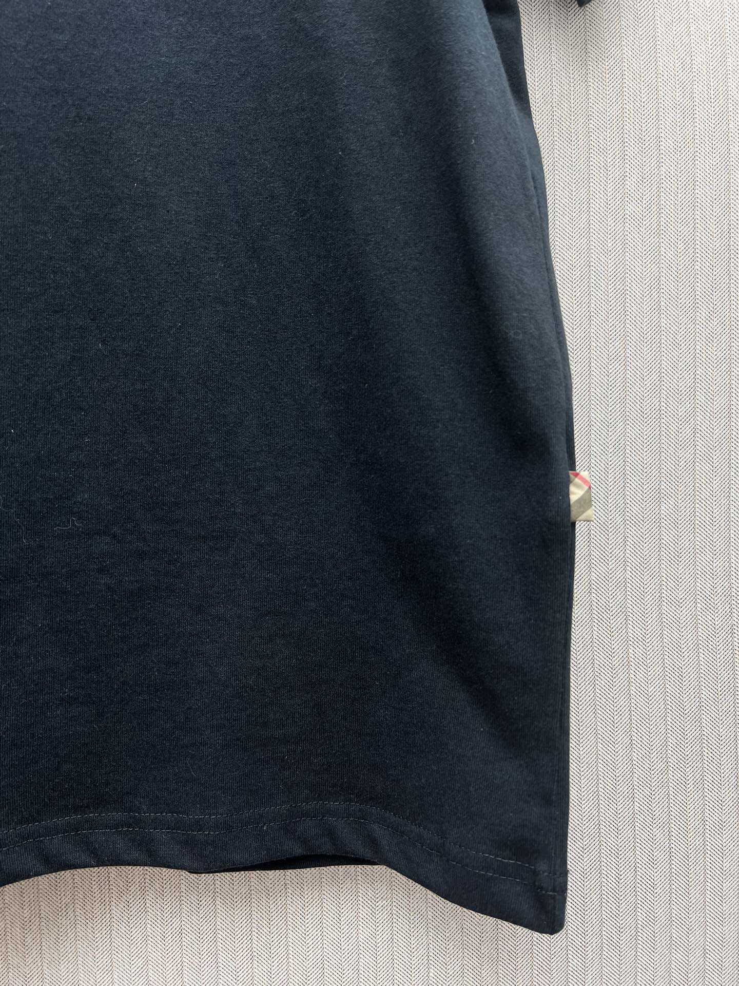 BURBERRY Checked Equestrian Rider Logo Cotton Tee Shirt （81098991）