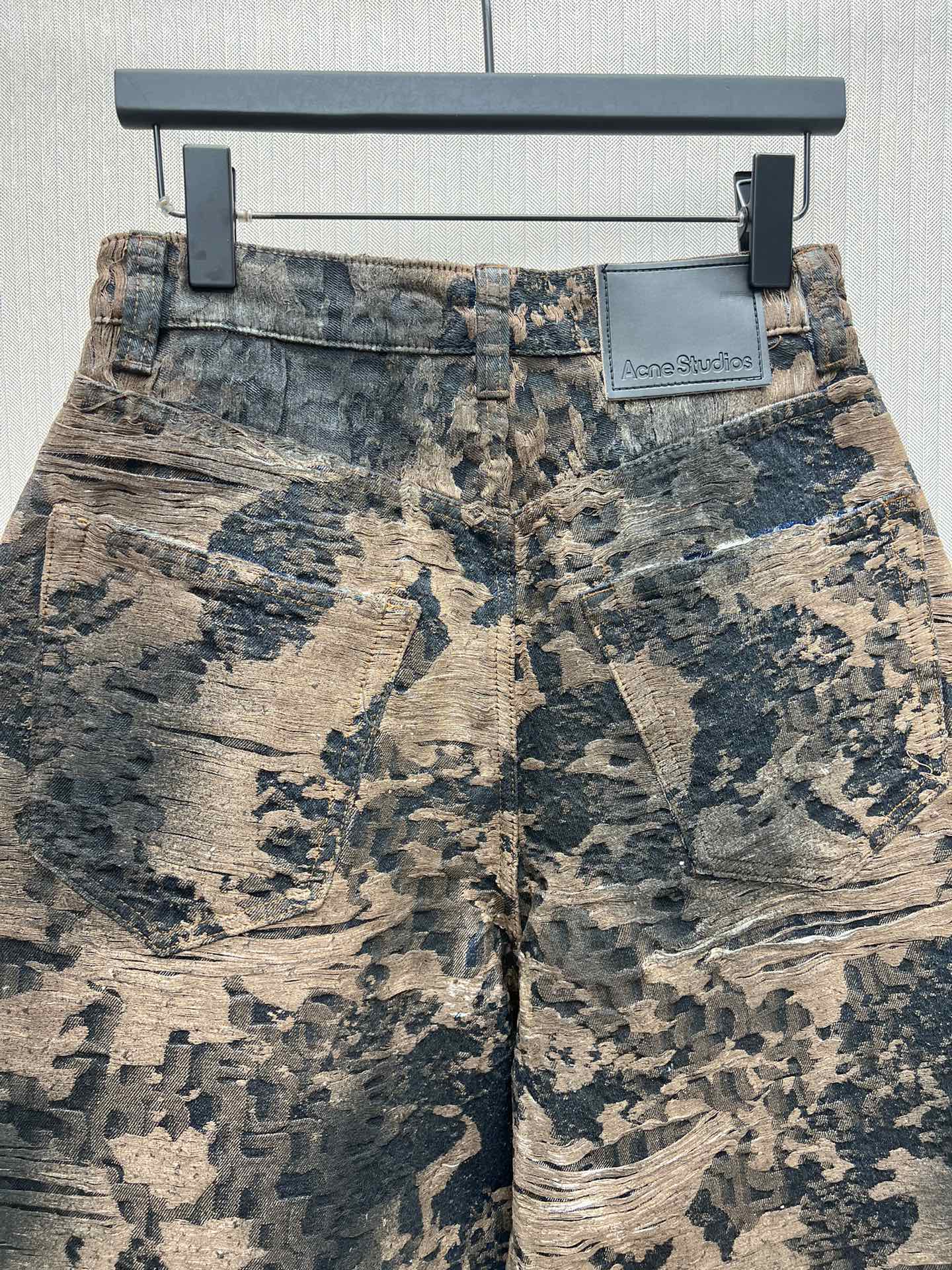 Acne Studios Jeans (B00406-700）