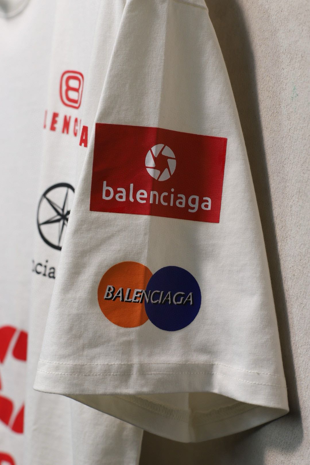 BALENCIAGA TOP LEAGUE T-shirt oversize (770919TPVE99000）
