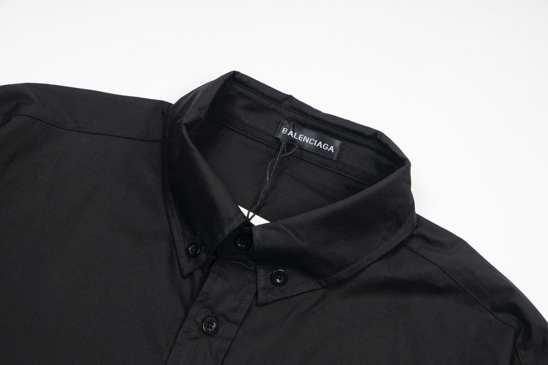 Balenciaga back lettering shirt(725377TYB181000）