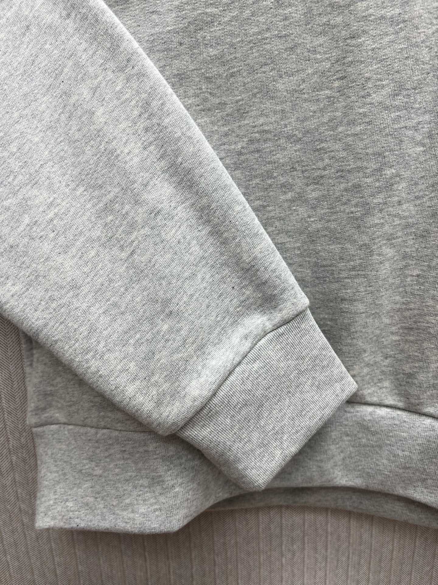 Louis Vuitton Embroidered Sweatshirt（1AIMMA）