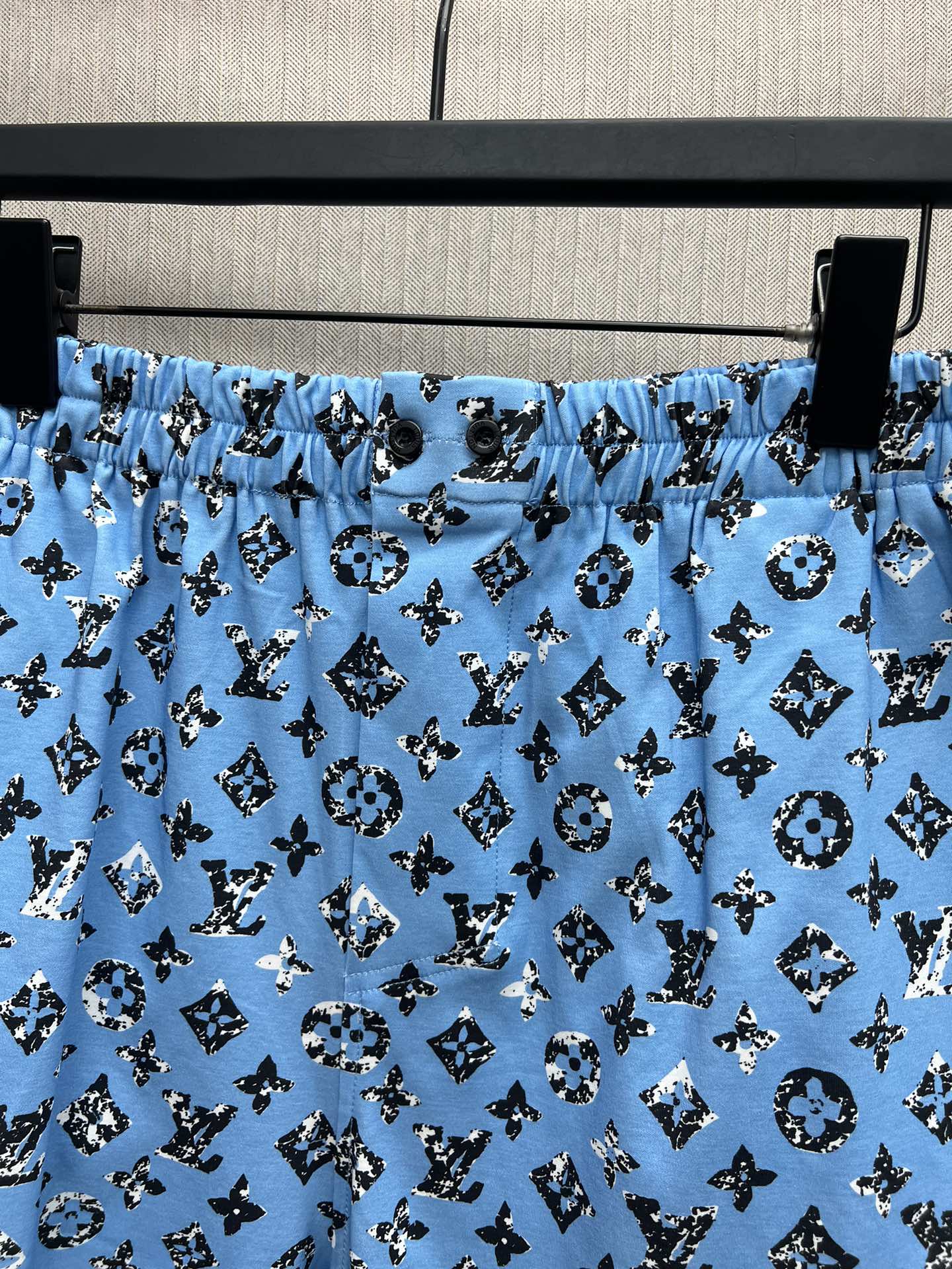 LOUIS VUITTON SS25 Casual Shorts（1AIALQ）