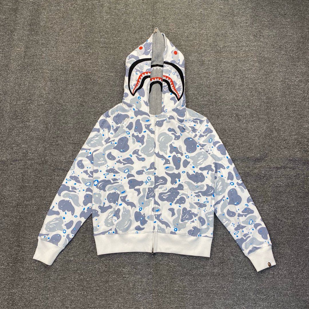 Bape Shark Hoodie（1H30-215-018）