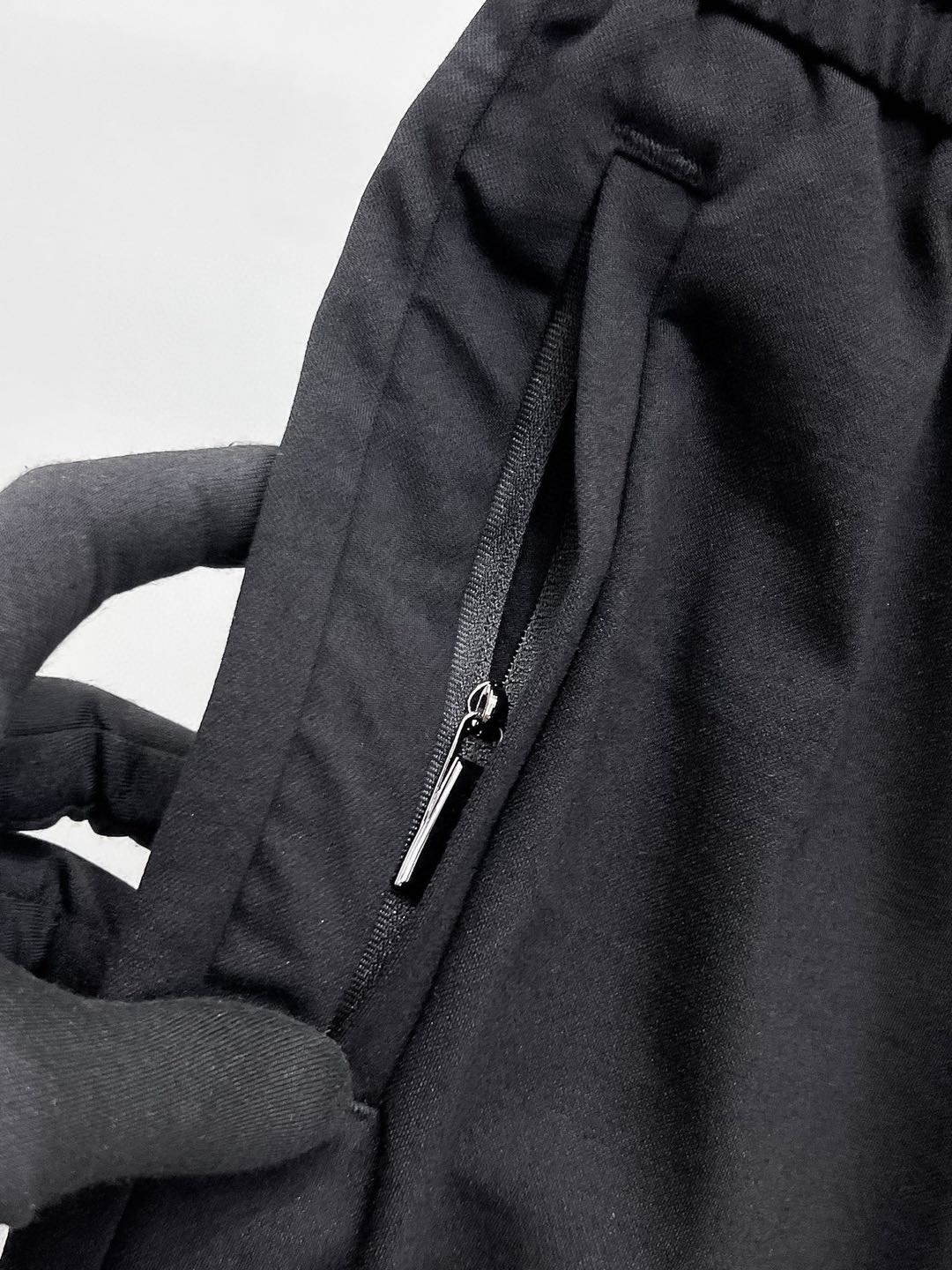 Moncler Lace-up Shorts（mj16111）