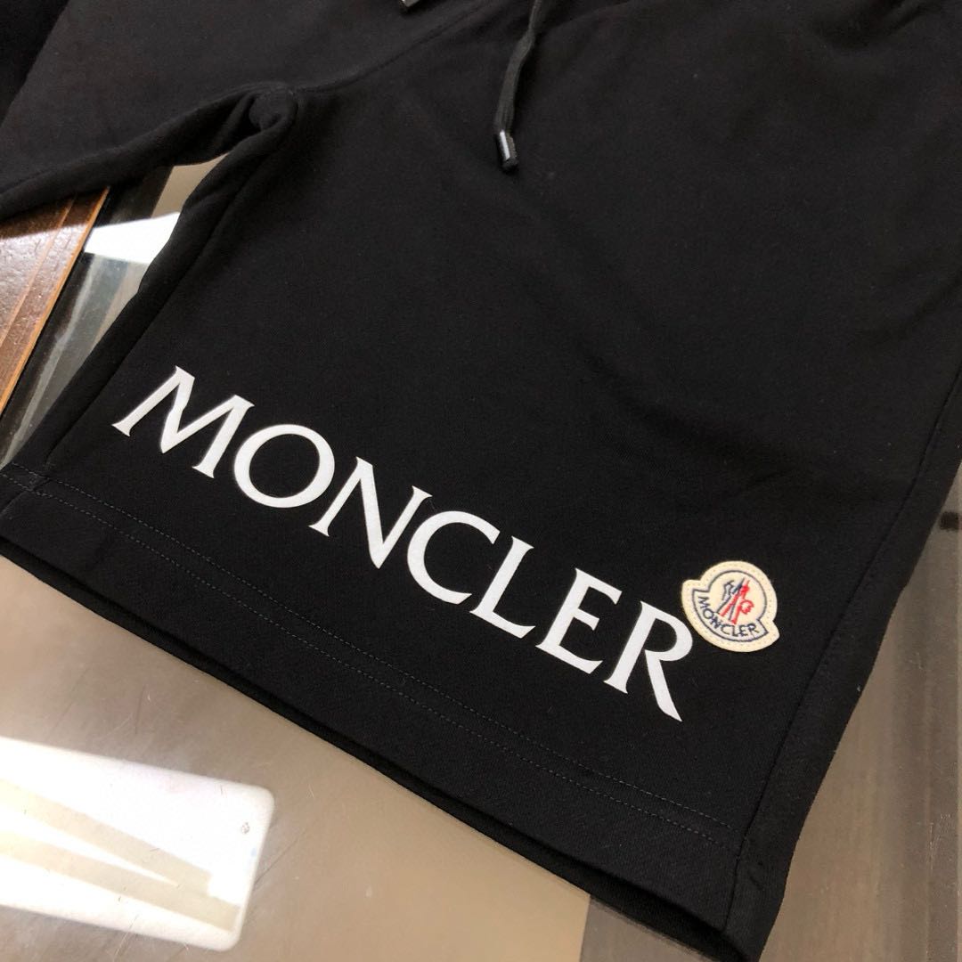 Moncler Lace-up Shorts（MJ16112）