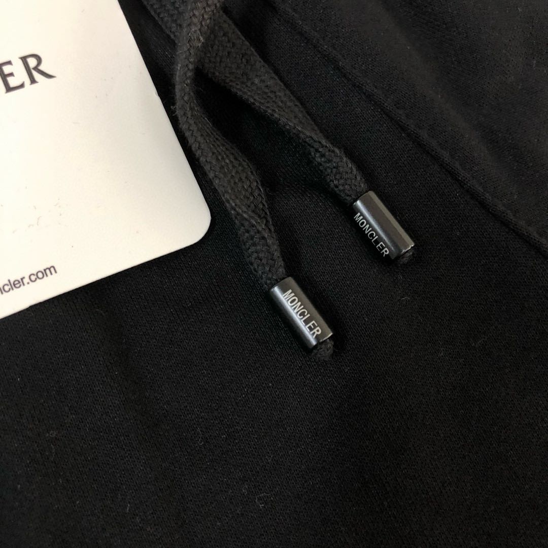 Moncler Lace-up Shorts（MJ16112）