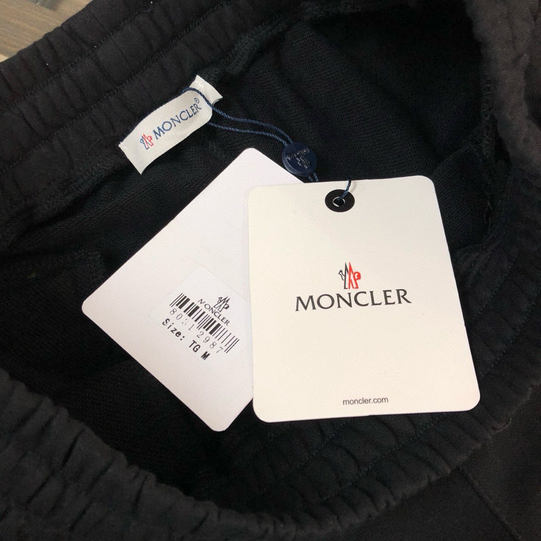 Moncler Lace-up Shorts（MJ16112）