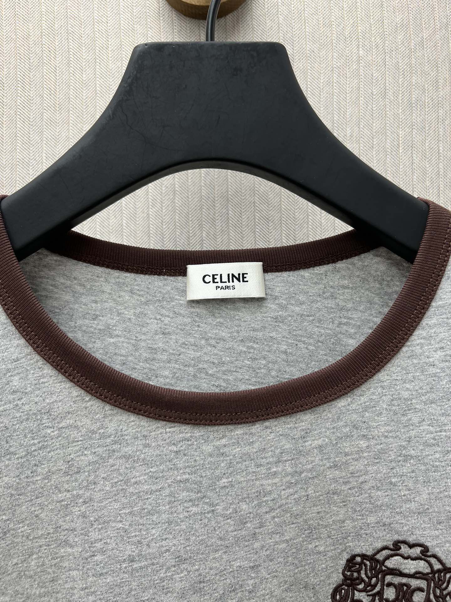 CELINE 70's blason t-shirt IN cotton jersey (RX09U507Z-GBE4）