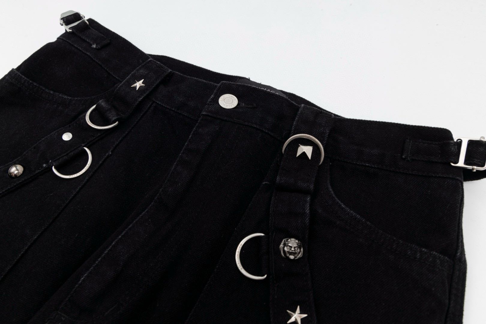 BALENCIAGA Men's Raver Baggy Pants in Black（681693TBP471055）