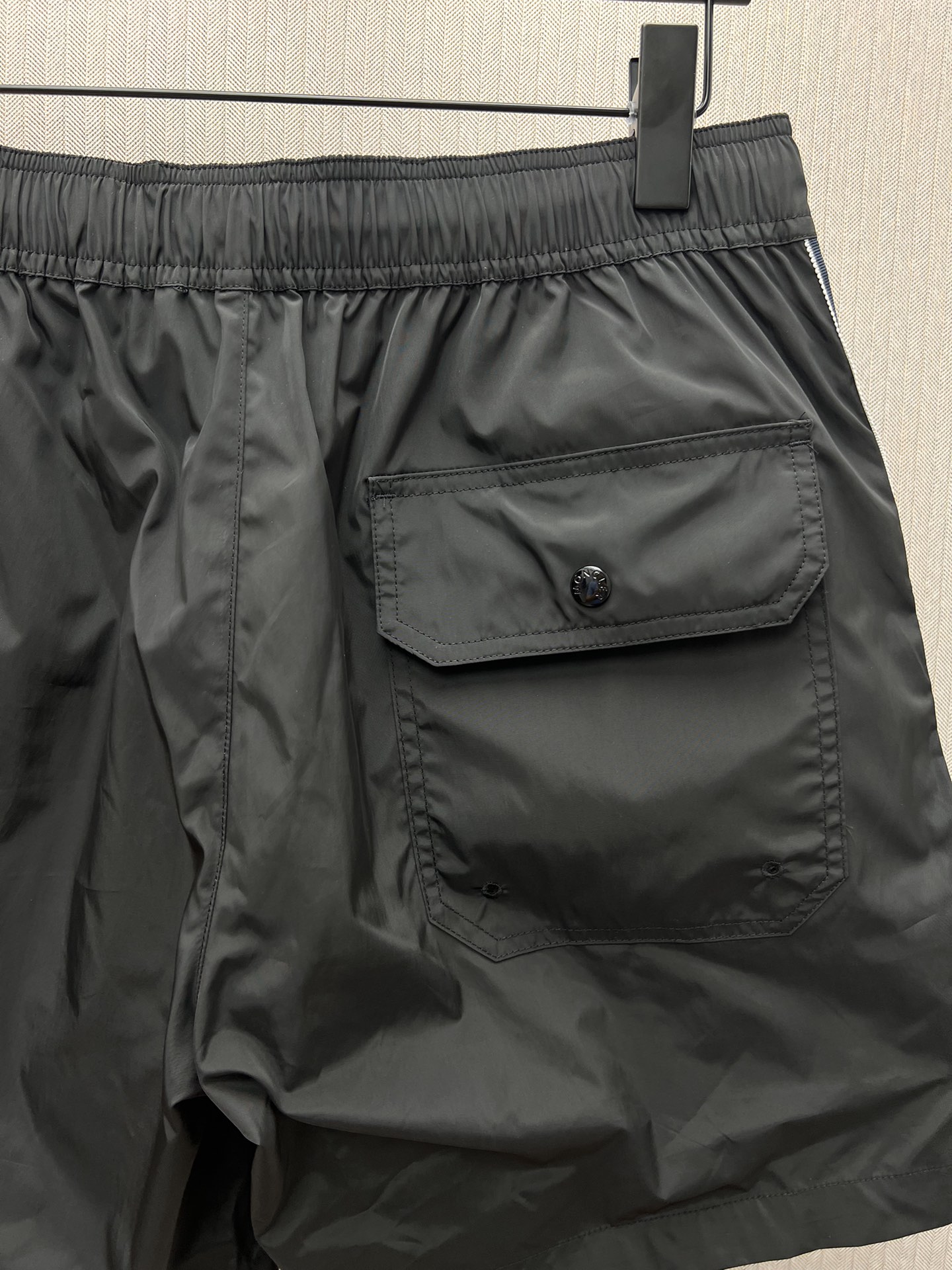 MONCLER Side Pocket Tricolor Swim Shorts/Black（K10912C0001853326999）