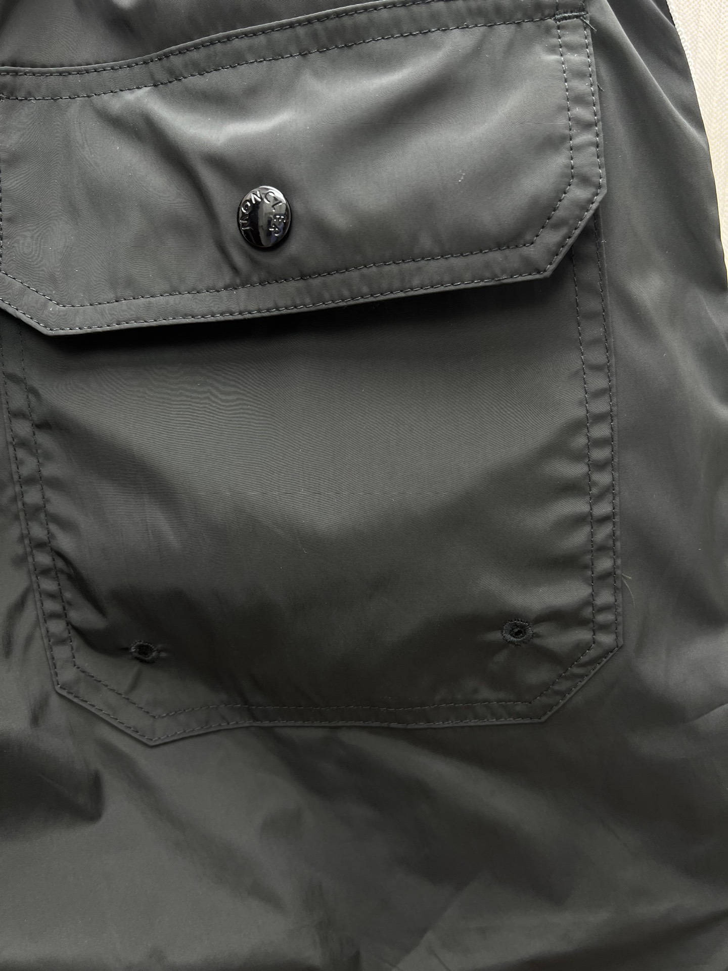 MONCLER Side Pocket Tricolor Swim Shorts/Black（K10912C0001853326999）