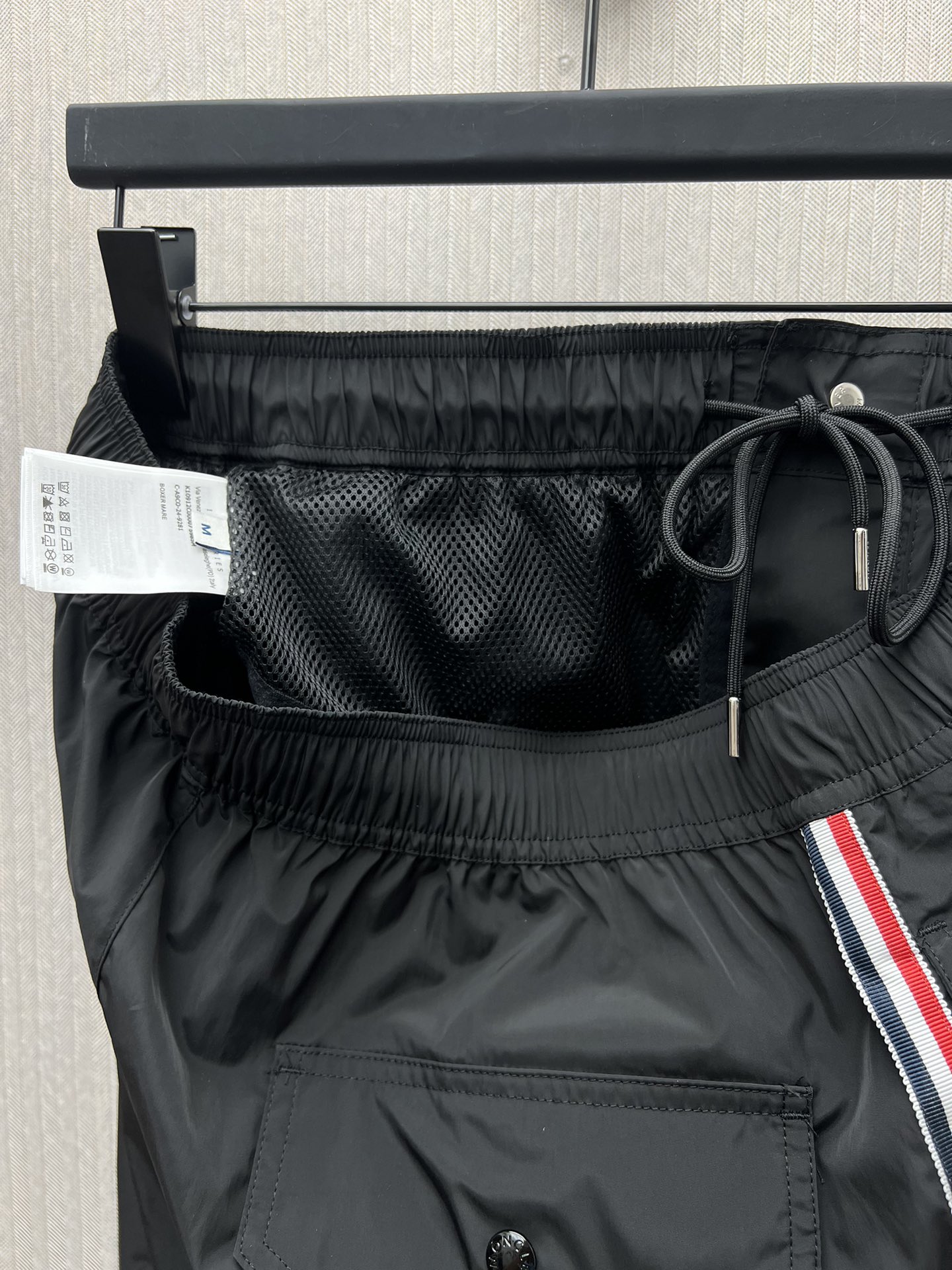 MONCLER Side Pocket Tricolor Swim Shorts/Black（K10912C0001853326999）