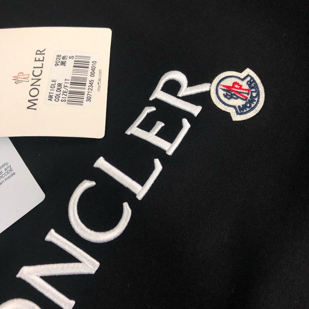 MONCLER lettering embroidered logo hoodie（MK9980）