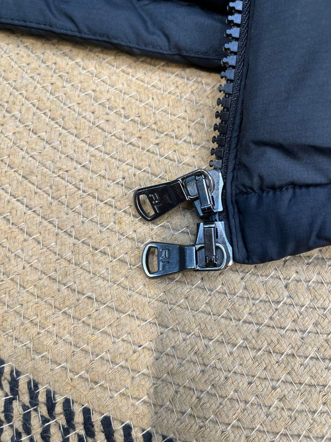 Polo Ralph Lauren Hooded Quilted Jacket With Side Zipper（710940237-001）