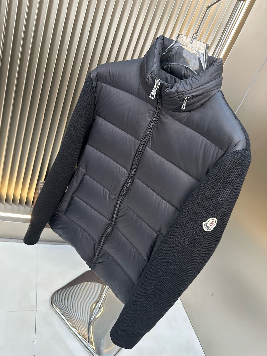 MONCLER padded wool zip-up hoodie（J20919B00032M1131999）