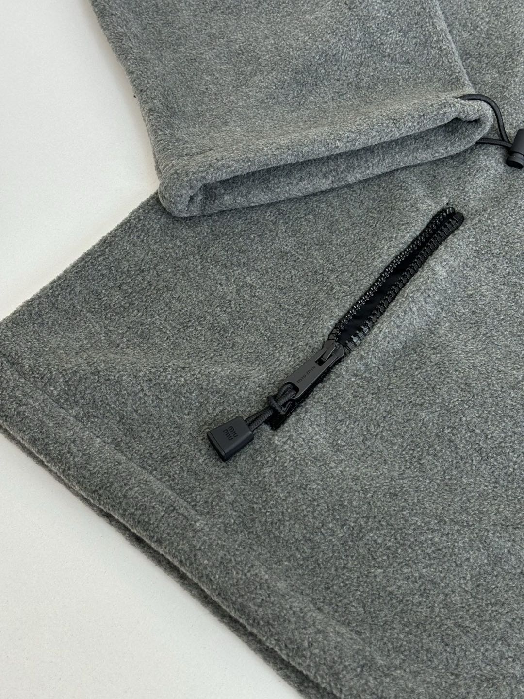 MiuMiu Grey Fleece Sweatshirt（MJL042-15V3-F0031-S-OOO）