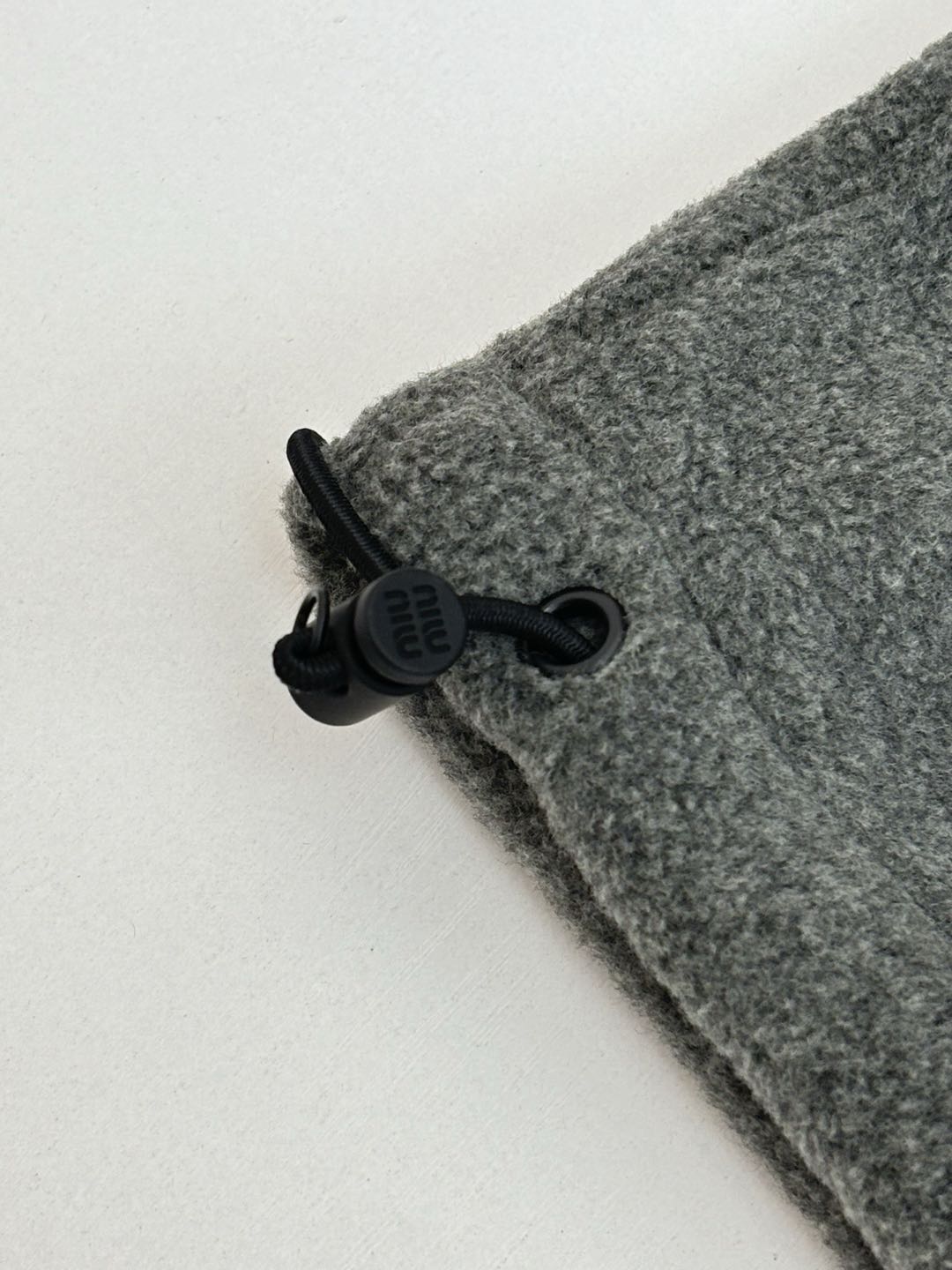 MiuMiu Grey Fleece Sweatshirt（MJL042-15V3-F0031-S-OOO）