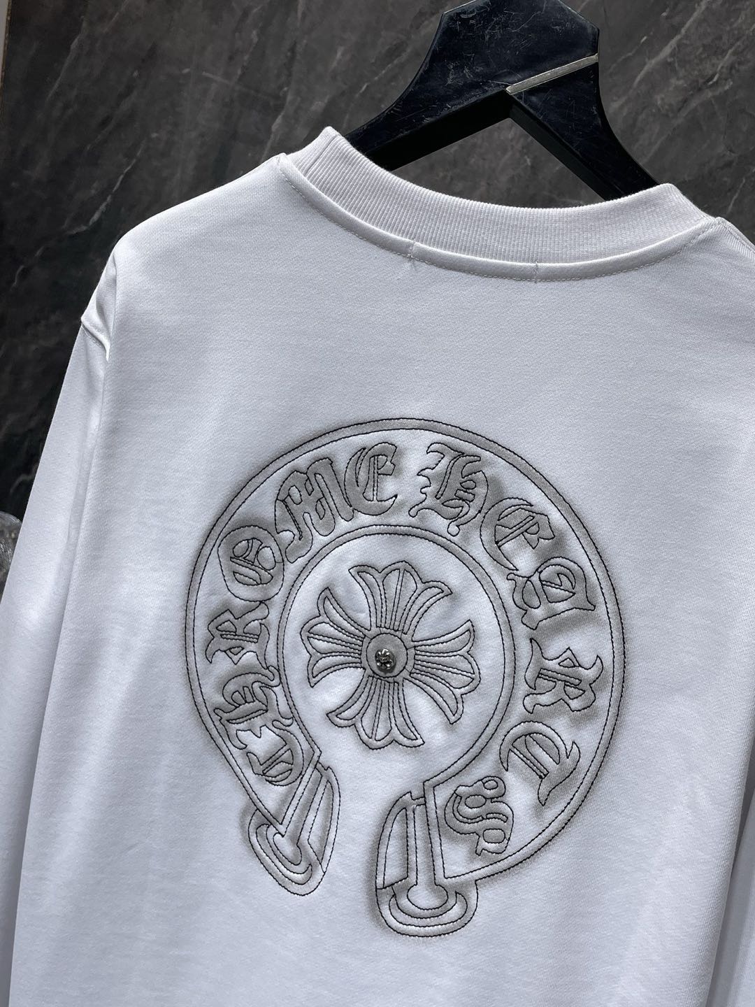Chrome Hearts Embroidered Long-Sleeve Sweatshirt (CH-20251220）