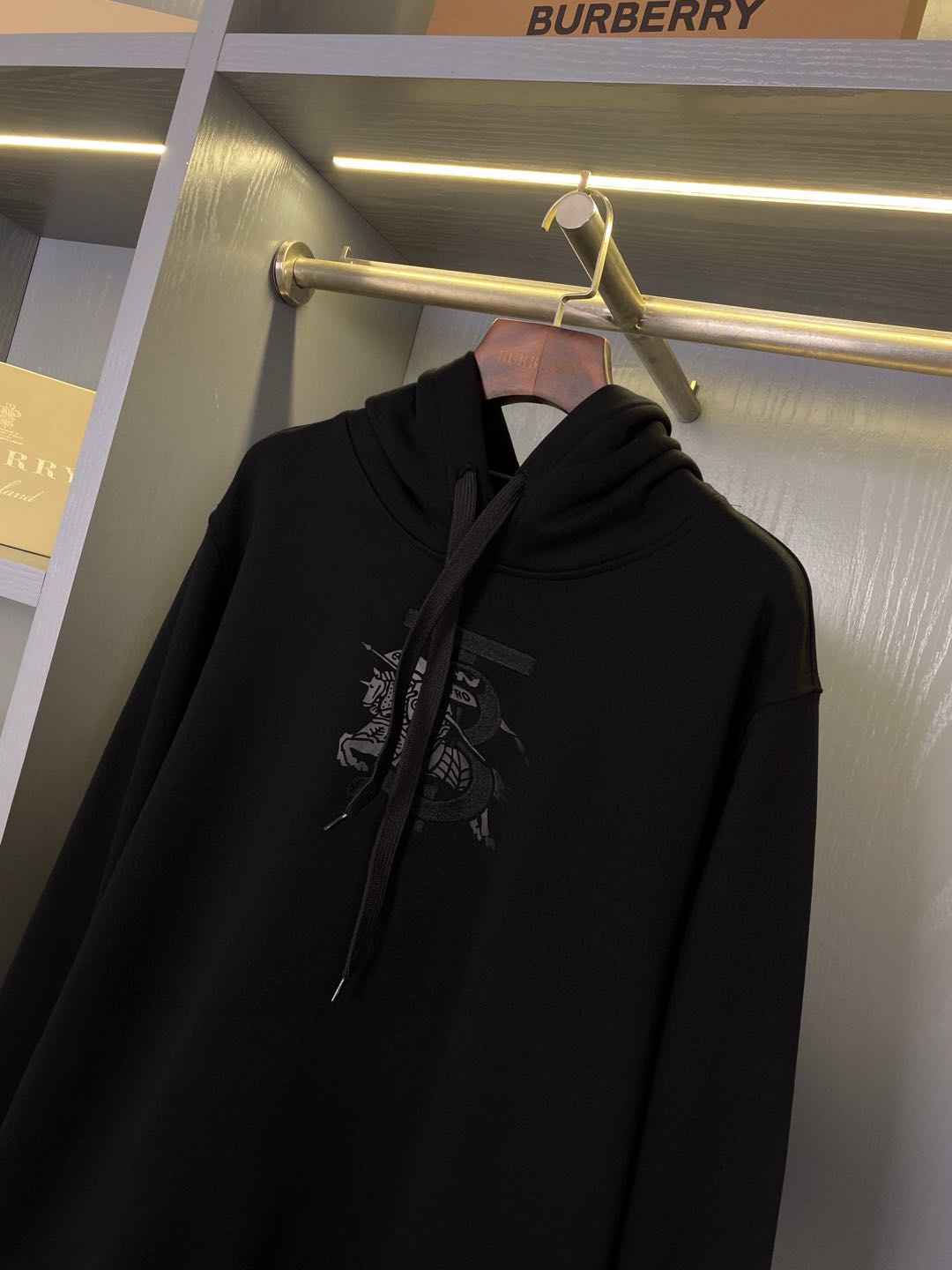 Burberry Horse Rider Hoodie (80697641）