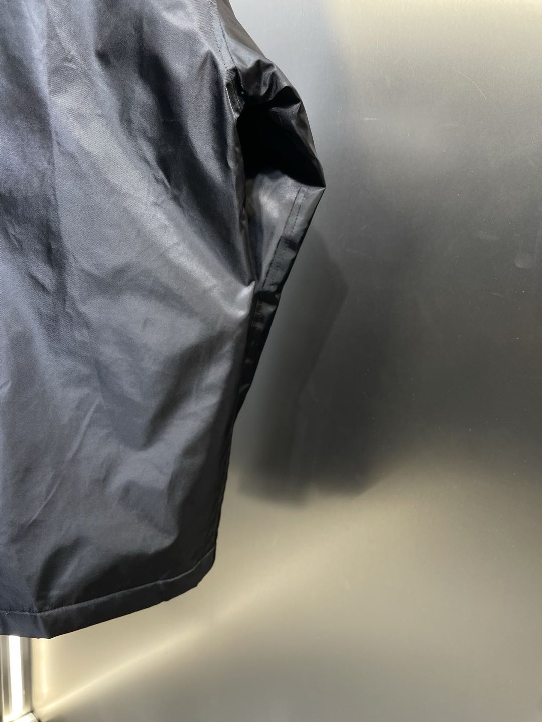 Prada Black Re-Nylon Jacket (SC796M-1WQ8-F0002-S-OOO）