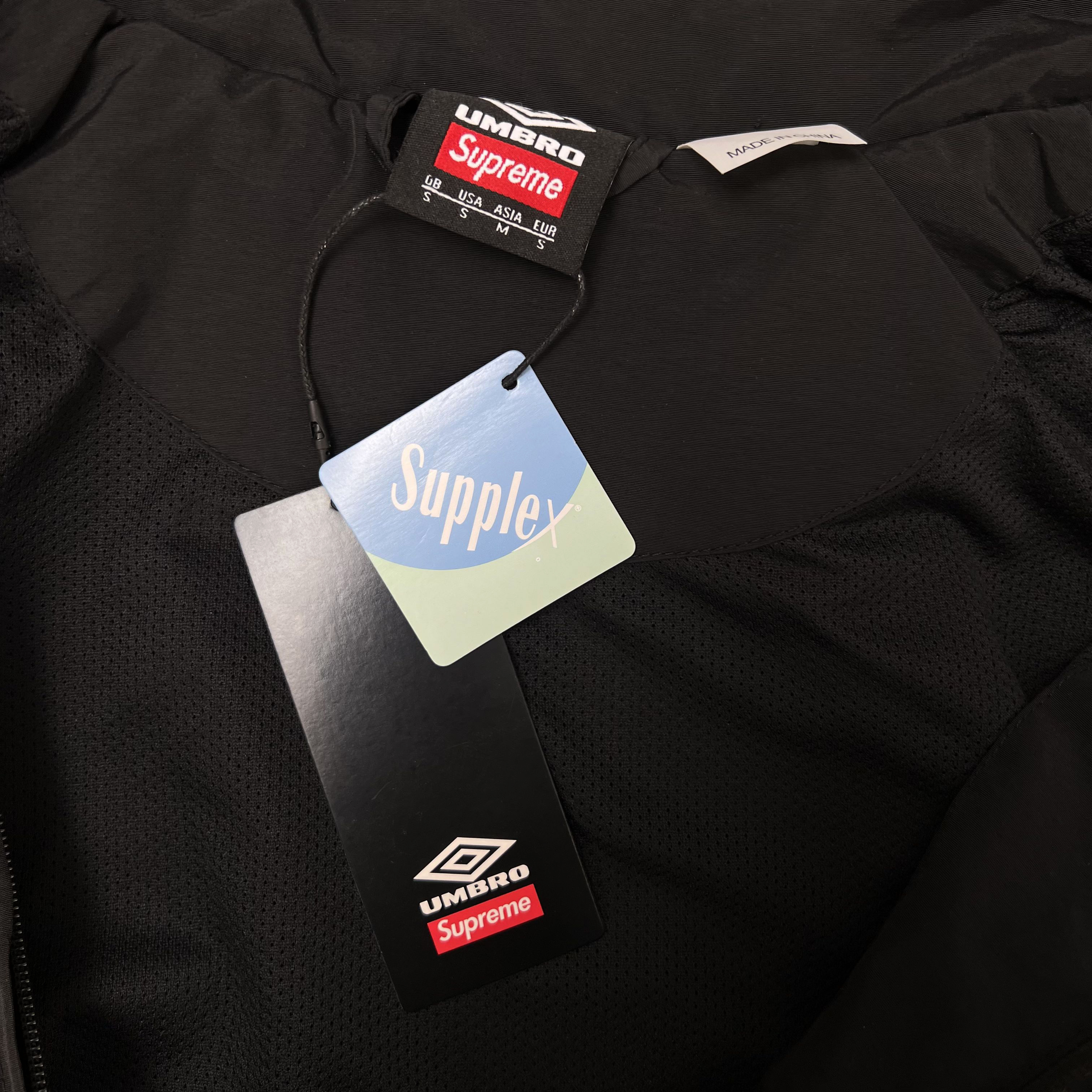 Supreme  Track Jacket（SUP-SS22-704）