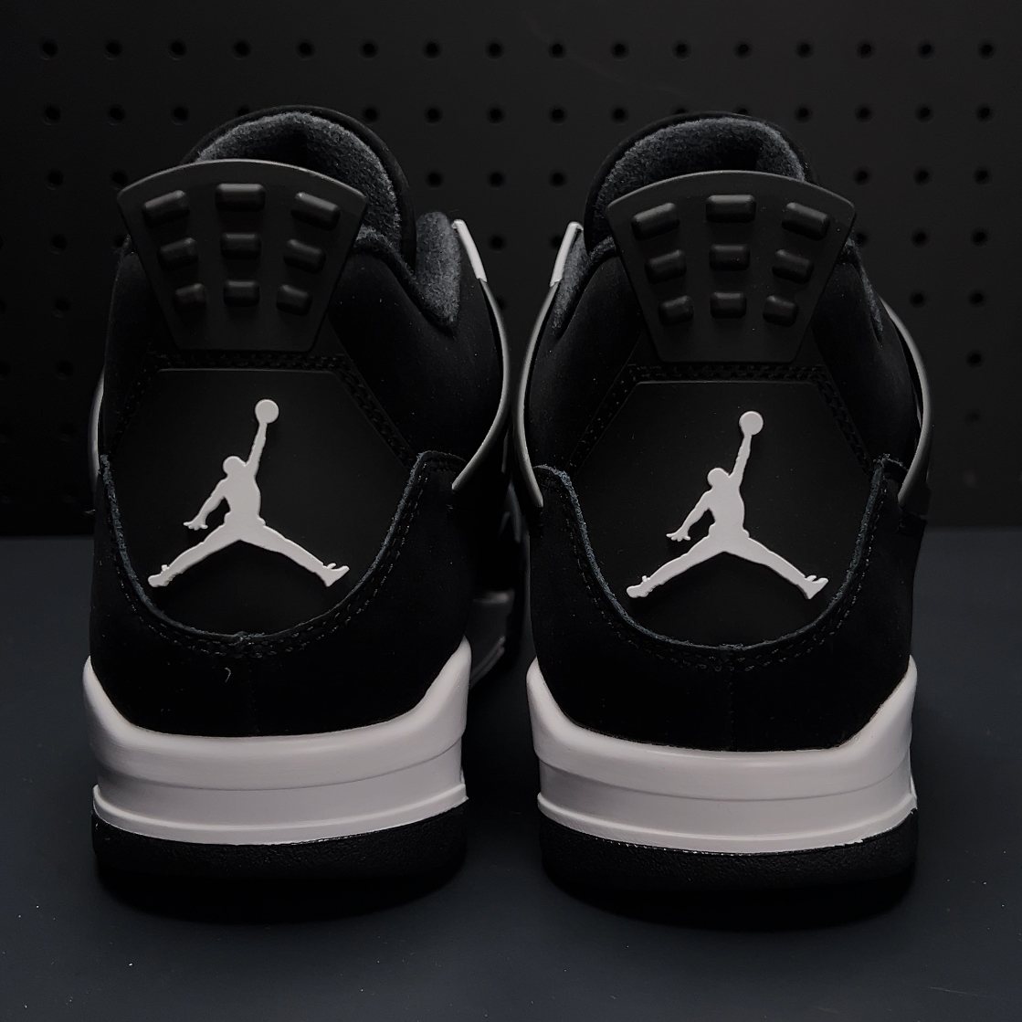 【LJR】Nike Air Jordan 4 Retro "White Thunder" LJR (FQ8138-001)