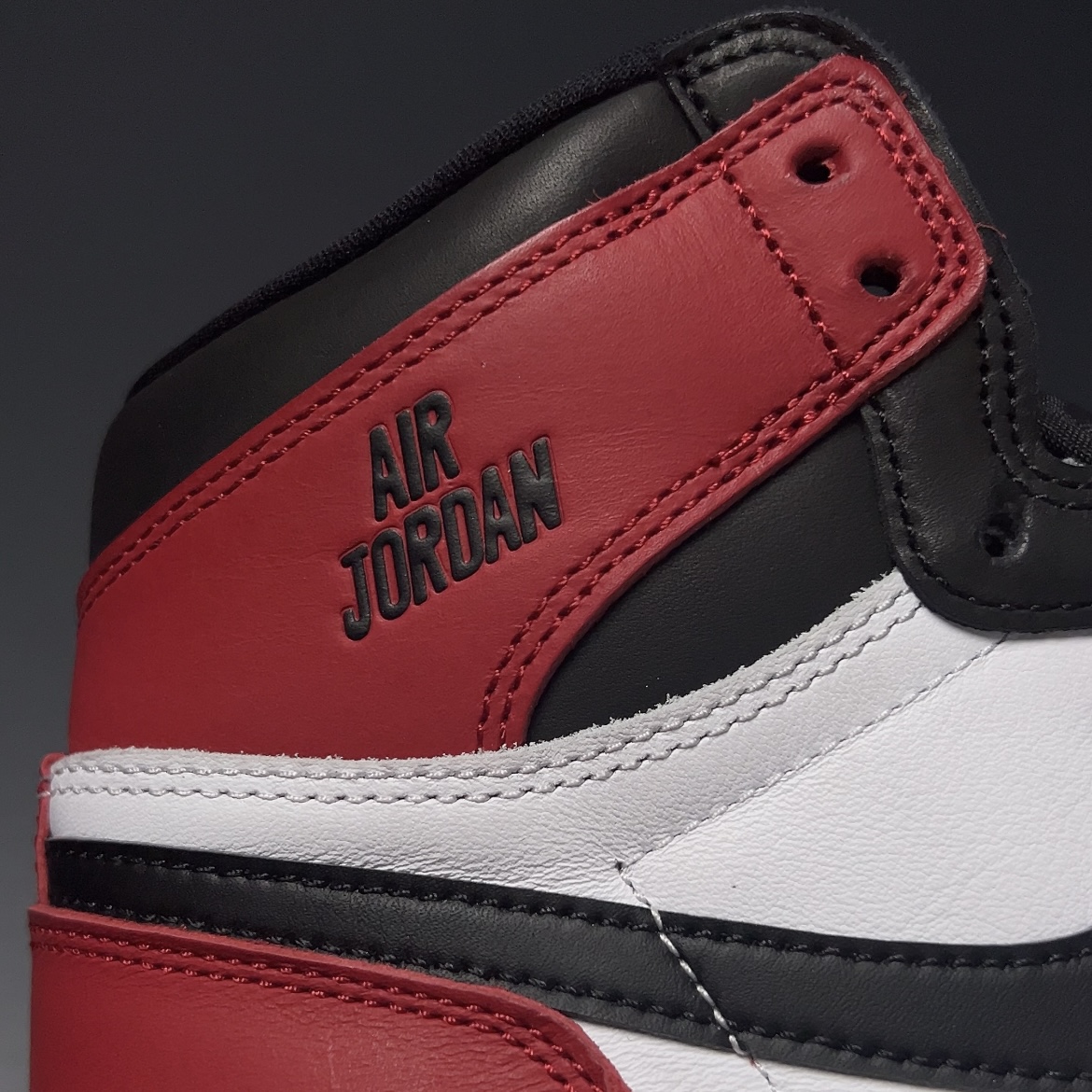 【LJR】Nike Air Jordan 1 Retro High OG "Black Toe Reimagined"（DZ5485-106）