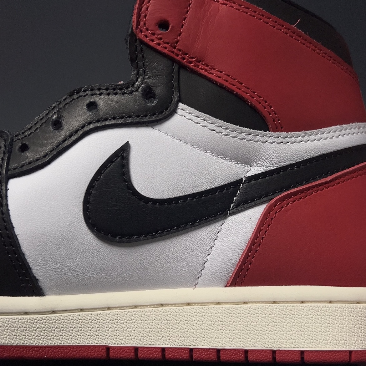 【LJR】Nike Air Jordan 1 Retro High OG "Black Toe Reimagined"（DZ5485-106）