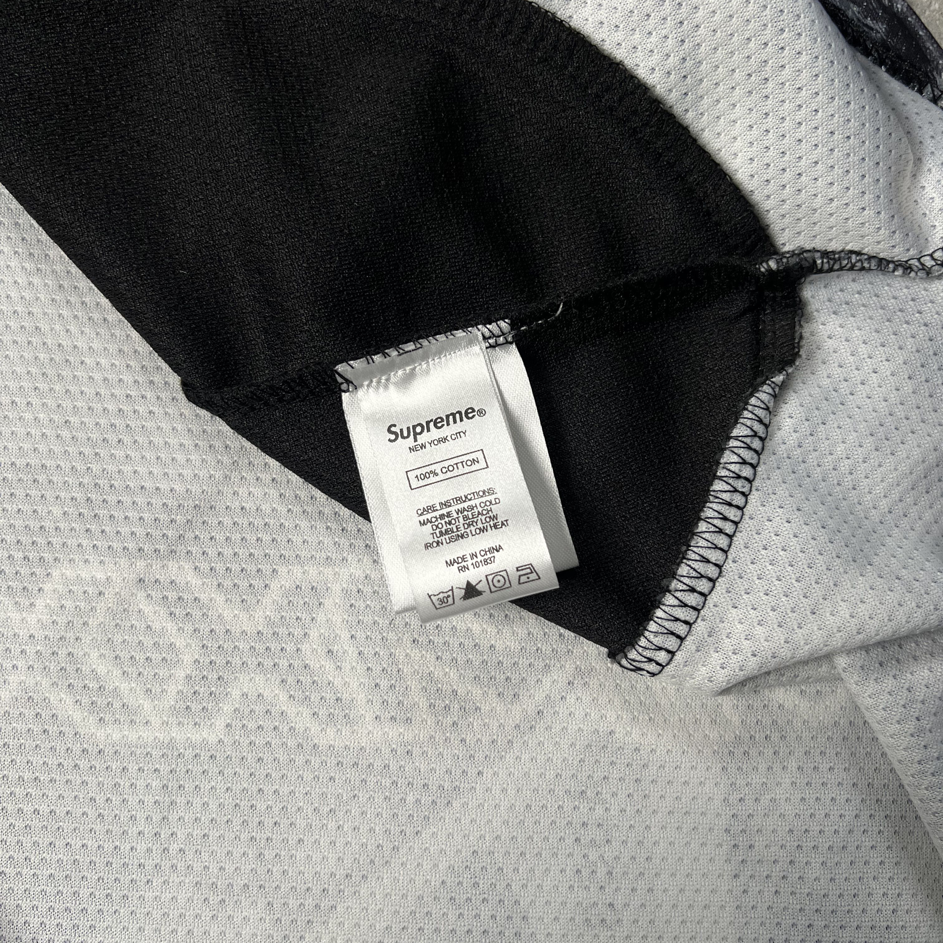 Supreme Pounds Soccer Jersey "Black"（SUP-FW25-033）