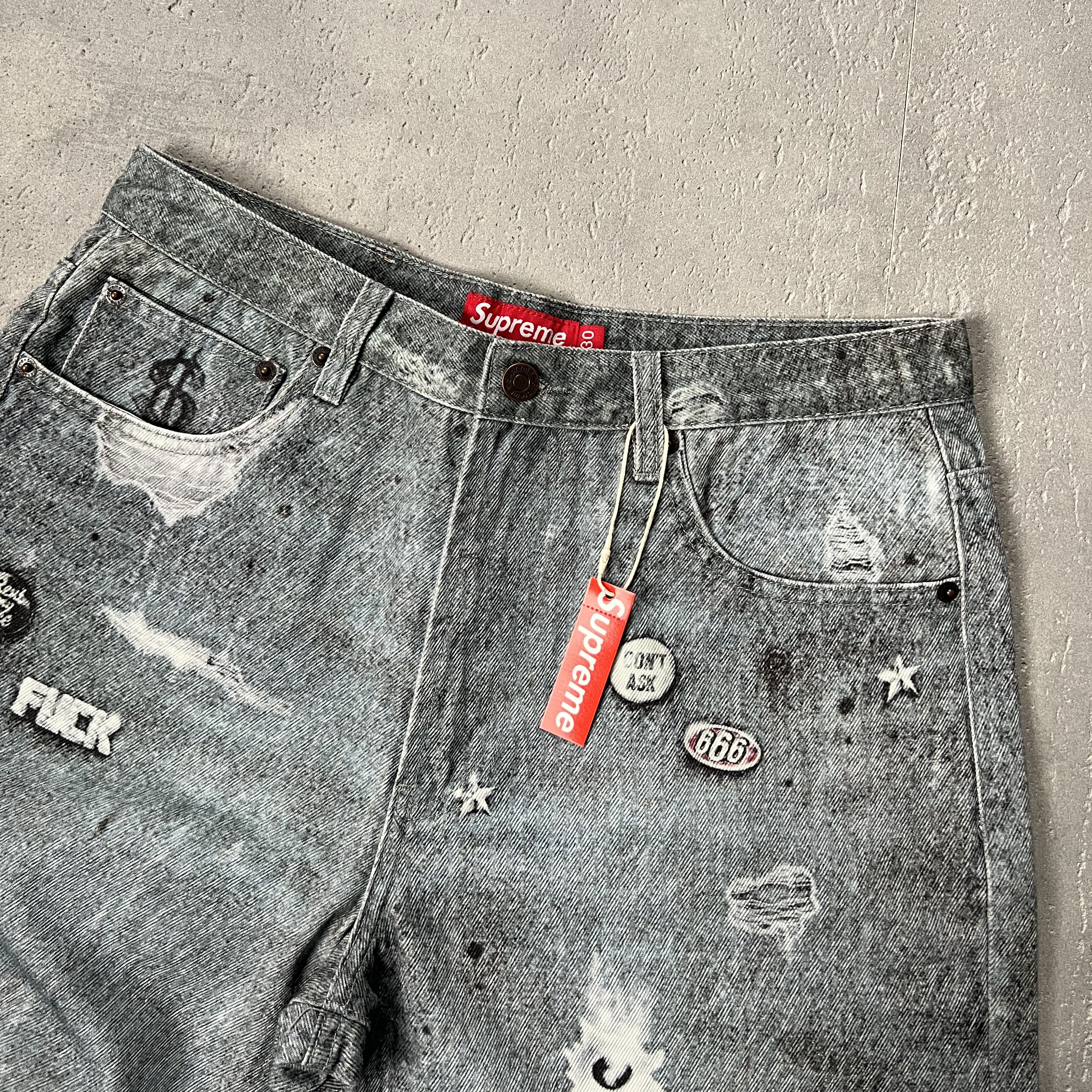 Supreme HJR Trompe L'oel Loose Fit Jean（SUP-FW24-185）