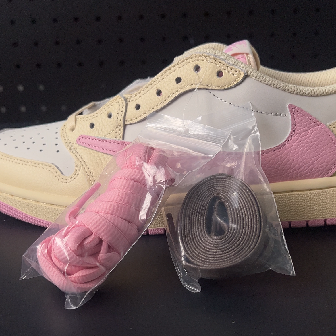 【LJR】Travis Scott × Nike Air Jordan 1 Low OG "Muslin/Shy Pink"  (IQ7604-100)