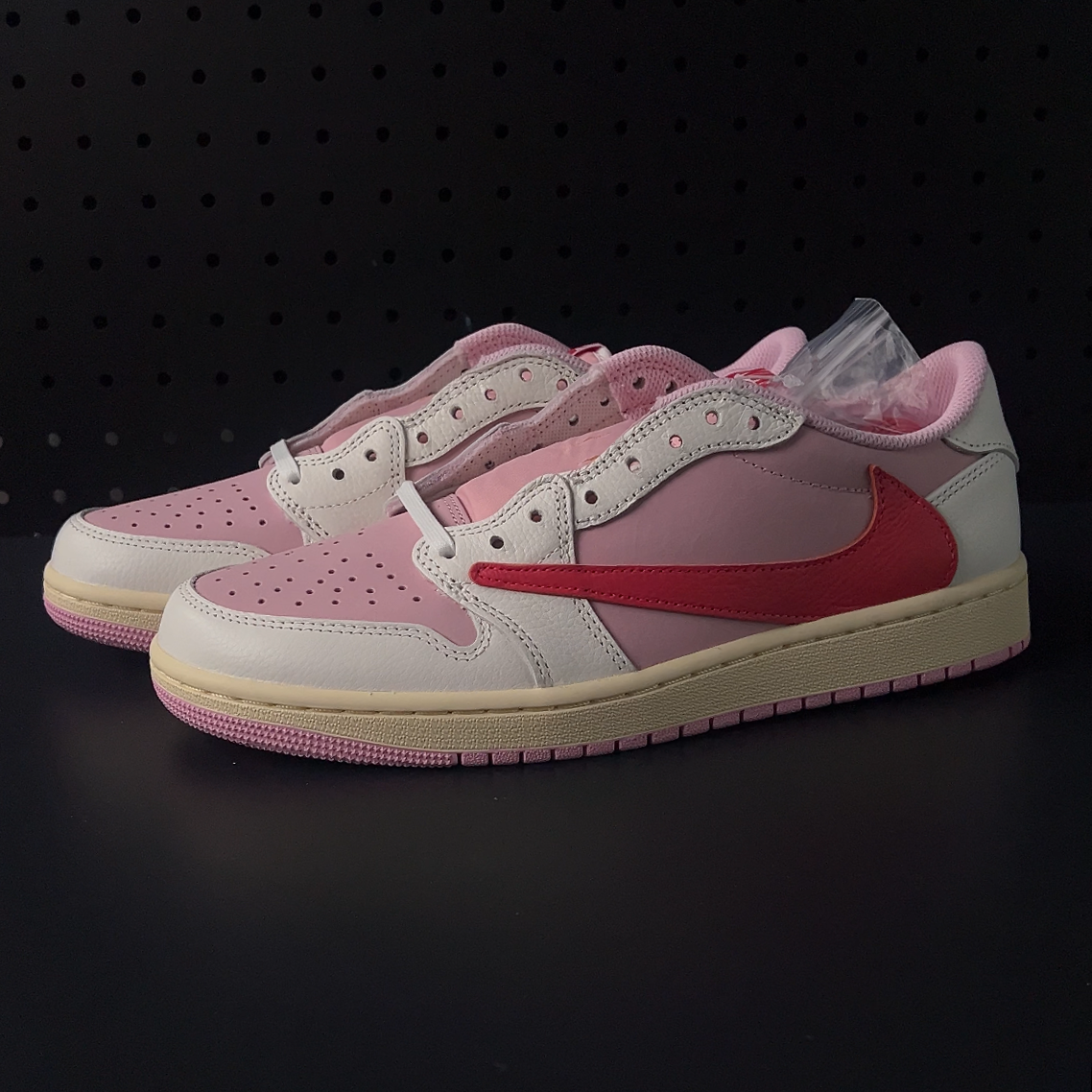 【LJR】Travis Scott × Nike Air Jordan 1 Low OG "Sail/Tropical Pink" (IQ7604-101)