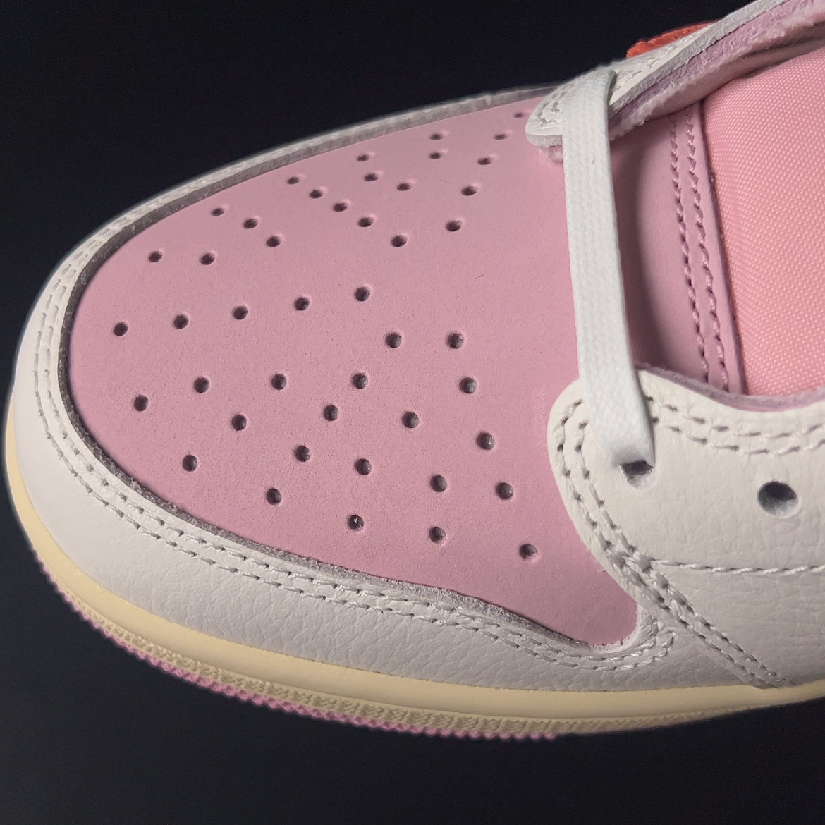 【LJR】Travis Scott × Nike Air Jordan 1 Low OG "Sail/Tropical Pink" (IQ7604-101)