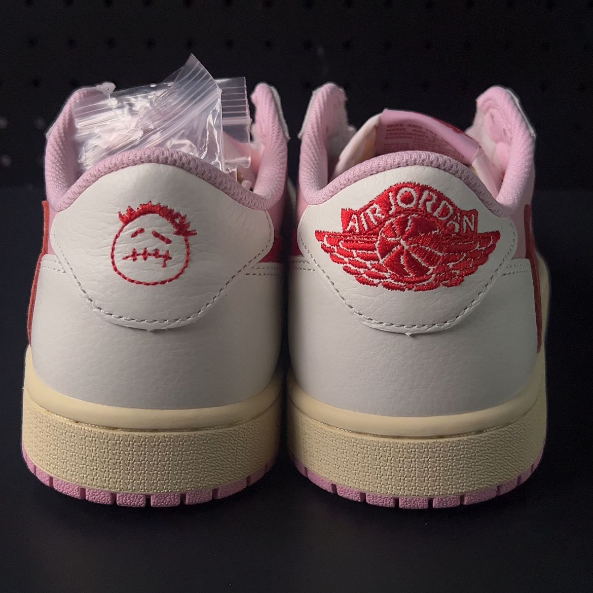 【LJR】Travis Scott × Nike Air Jordan 1 Low OG "Sail/Tropical Pink" (IQ7604-101)