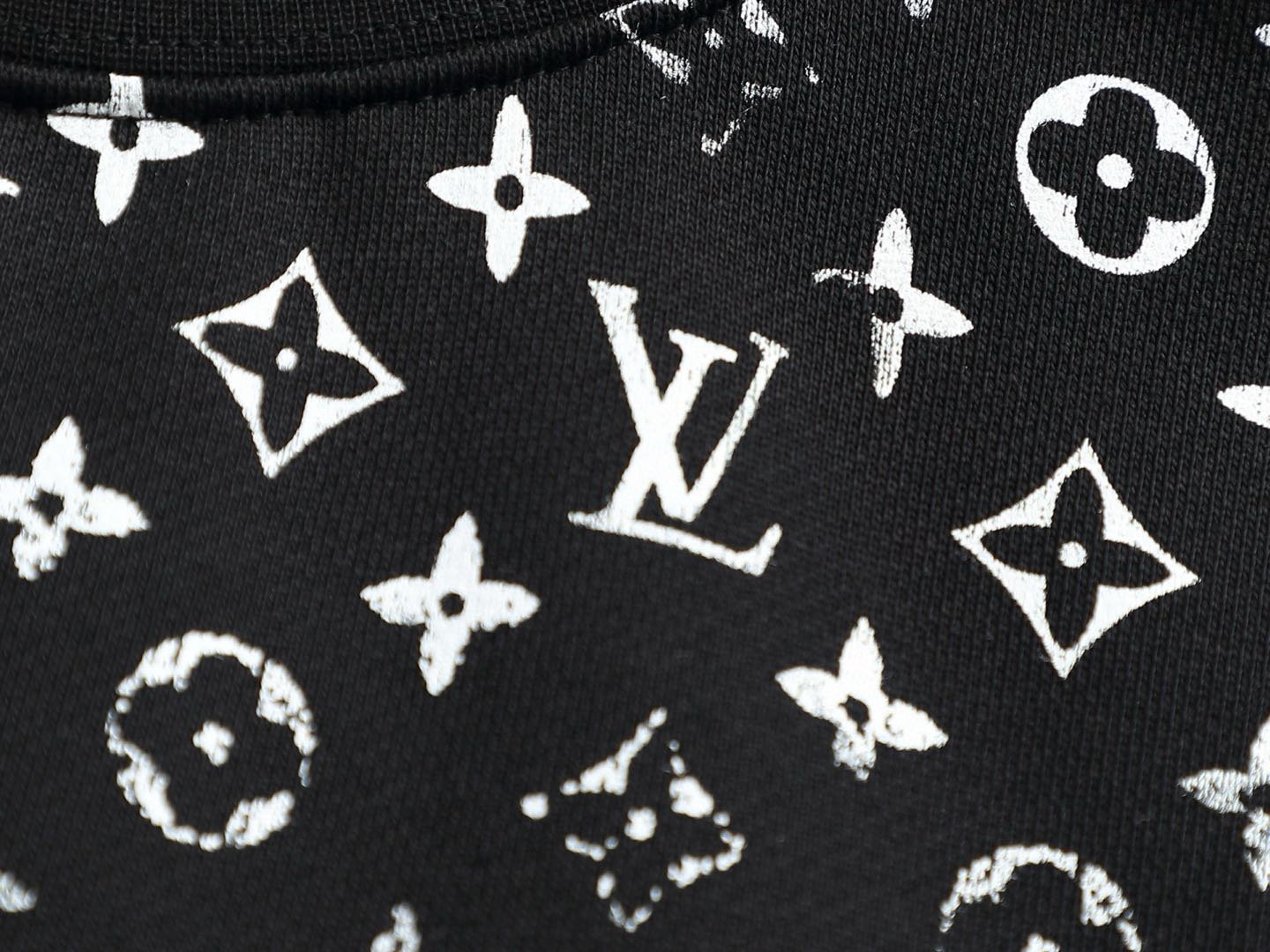 Louis Vuitton gradient print T-shirt（115697）