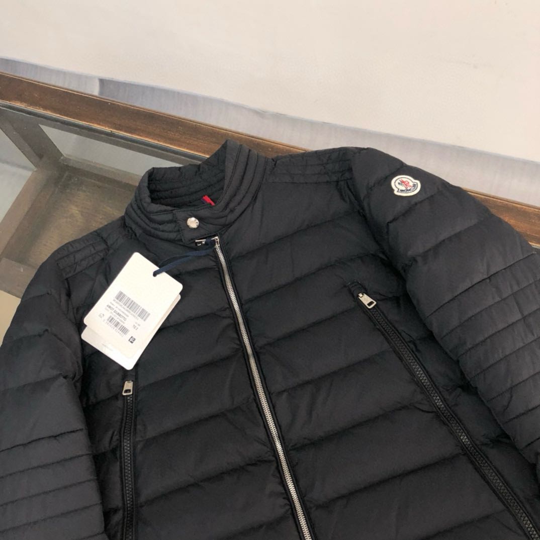 Moncler Black Amiot Down Motorcycle Jacket（ J20911A0011568352999）