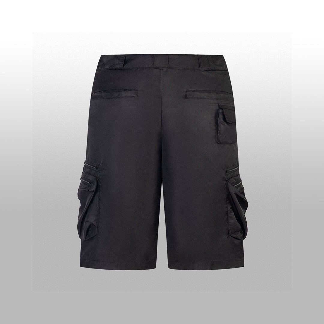 Prada Logo Plaque Zipped Shorts(SPH3931WQ8F0002）
