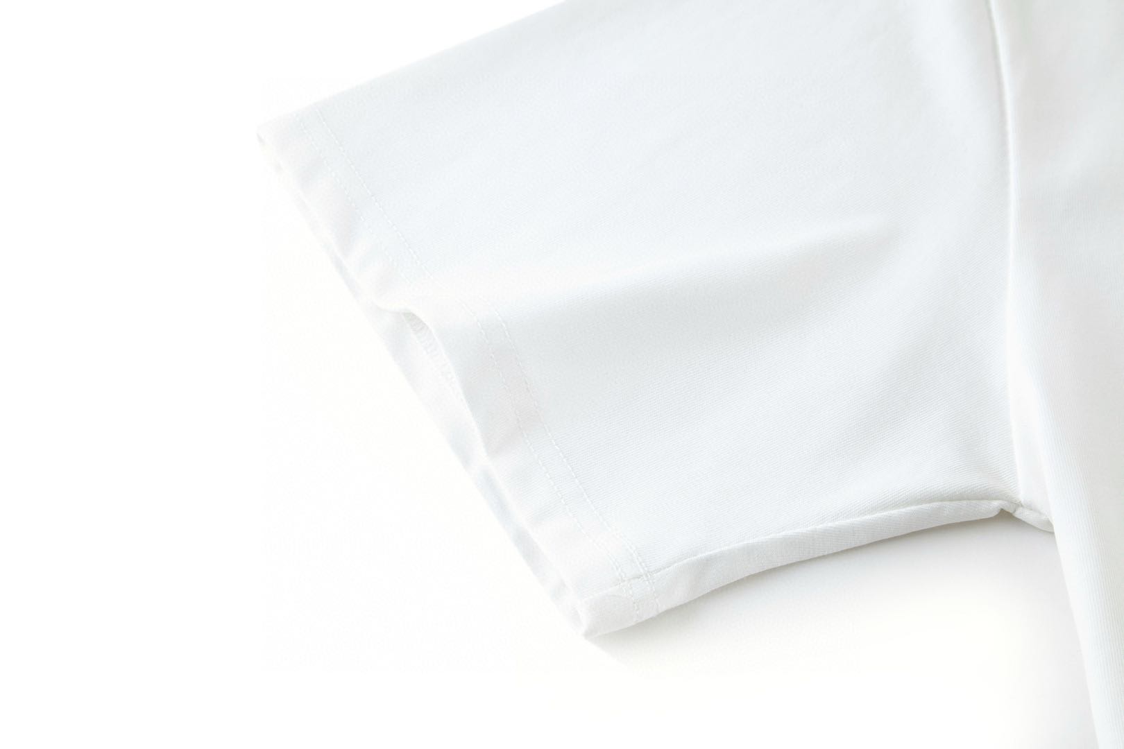 Moncler White Logo Cotton T-shirt（K10918C0001189AJS034）