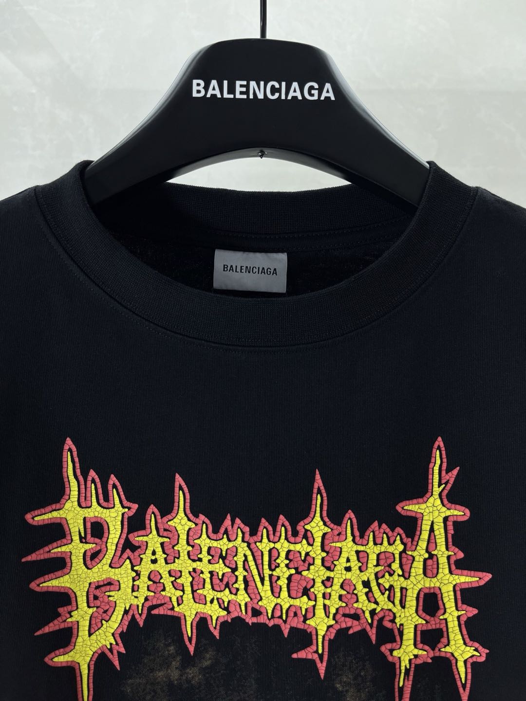 BALENCIAGA Crew-Neck T-Shirt With Logo "Black" (764235TUVE41000）