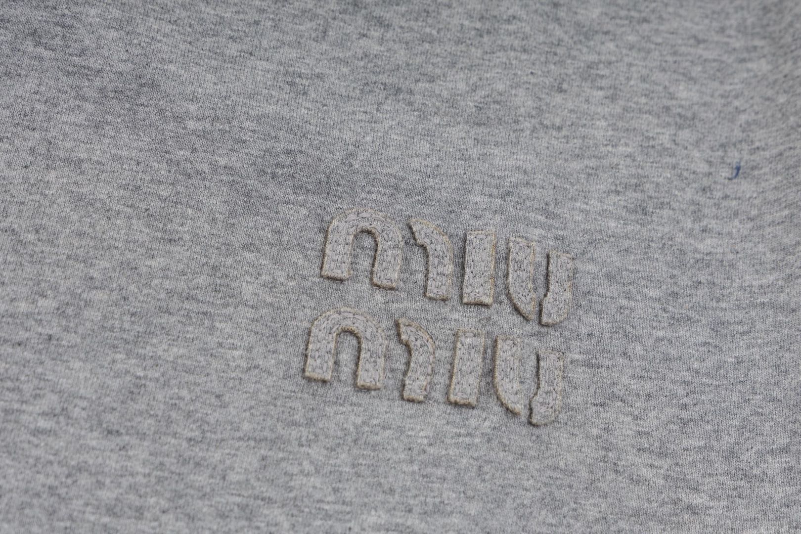 MIUMIU T-shirt En Jersey De Coton Gris （MJN499-13VL-F0031-S-232）