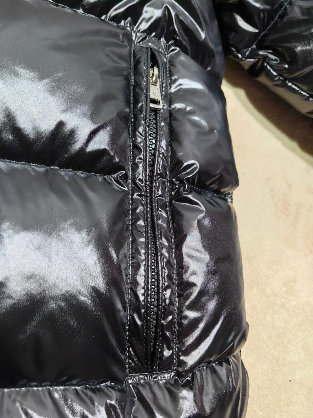 Moncler - Bourne Logo-Appliqué Quilted Down Jacket（1647597307463465）