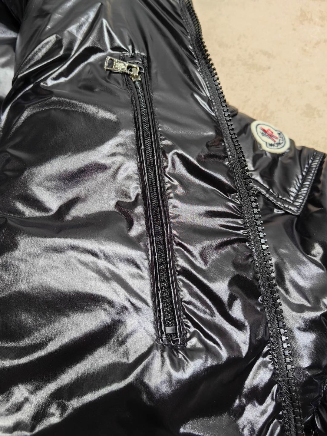 Moncler - Bourne Logo-Appliqué Quilted Down Jacket（1647597307463465）