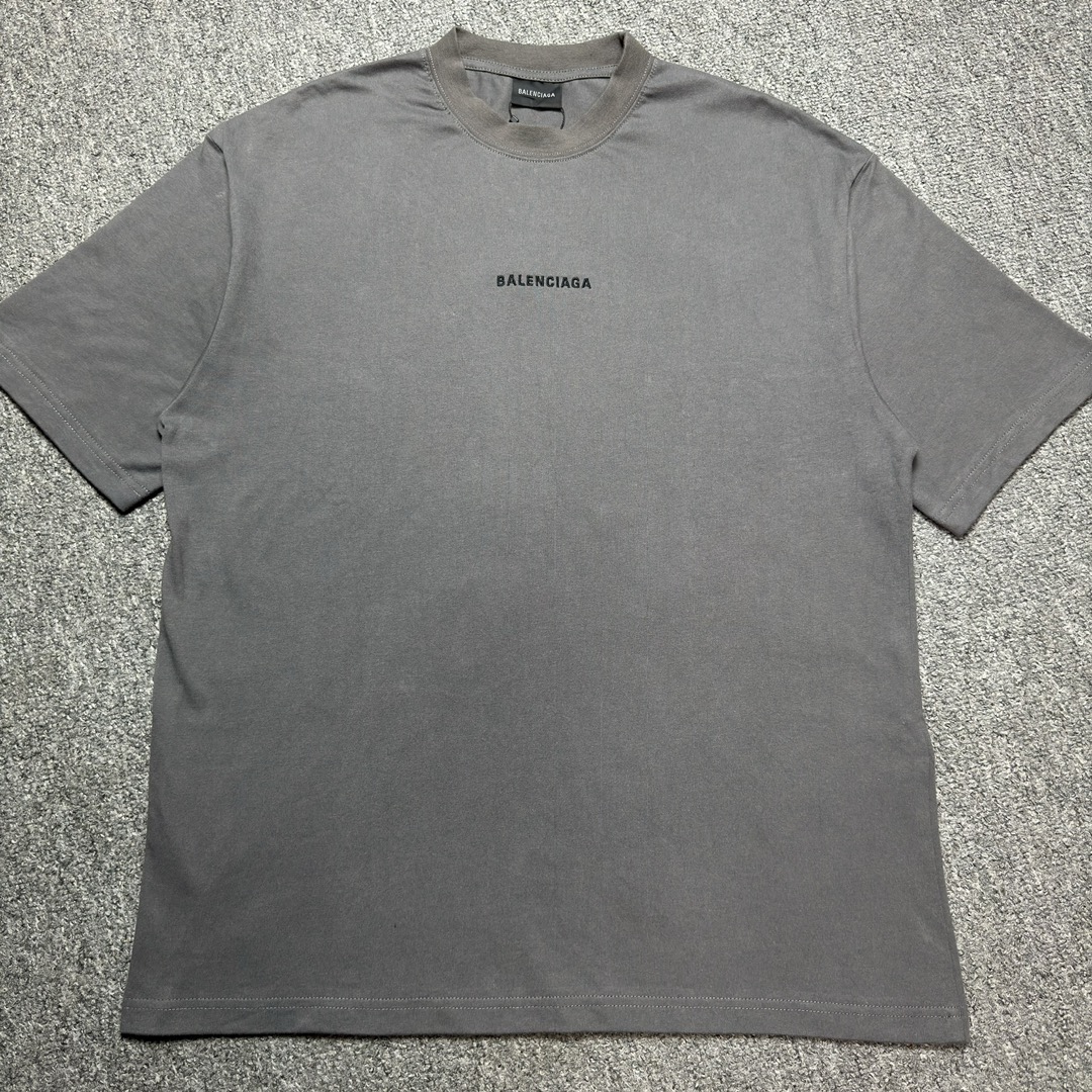 Balenciaga back medium fit T-shirt（21UDEF79）