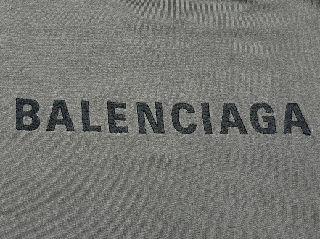 Balenciaga back medium fit T-shirt（21UDEF79）