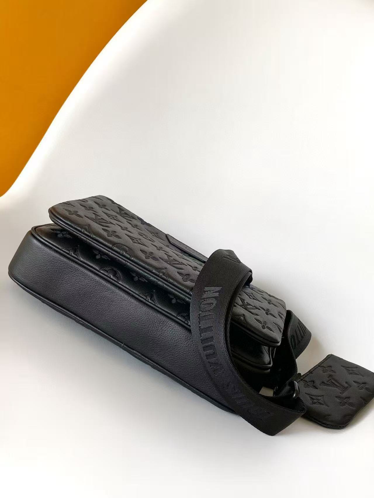 Louis Vuitton Trio Messenger Bag, Monogram Shadow Leather（M26713）