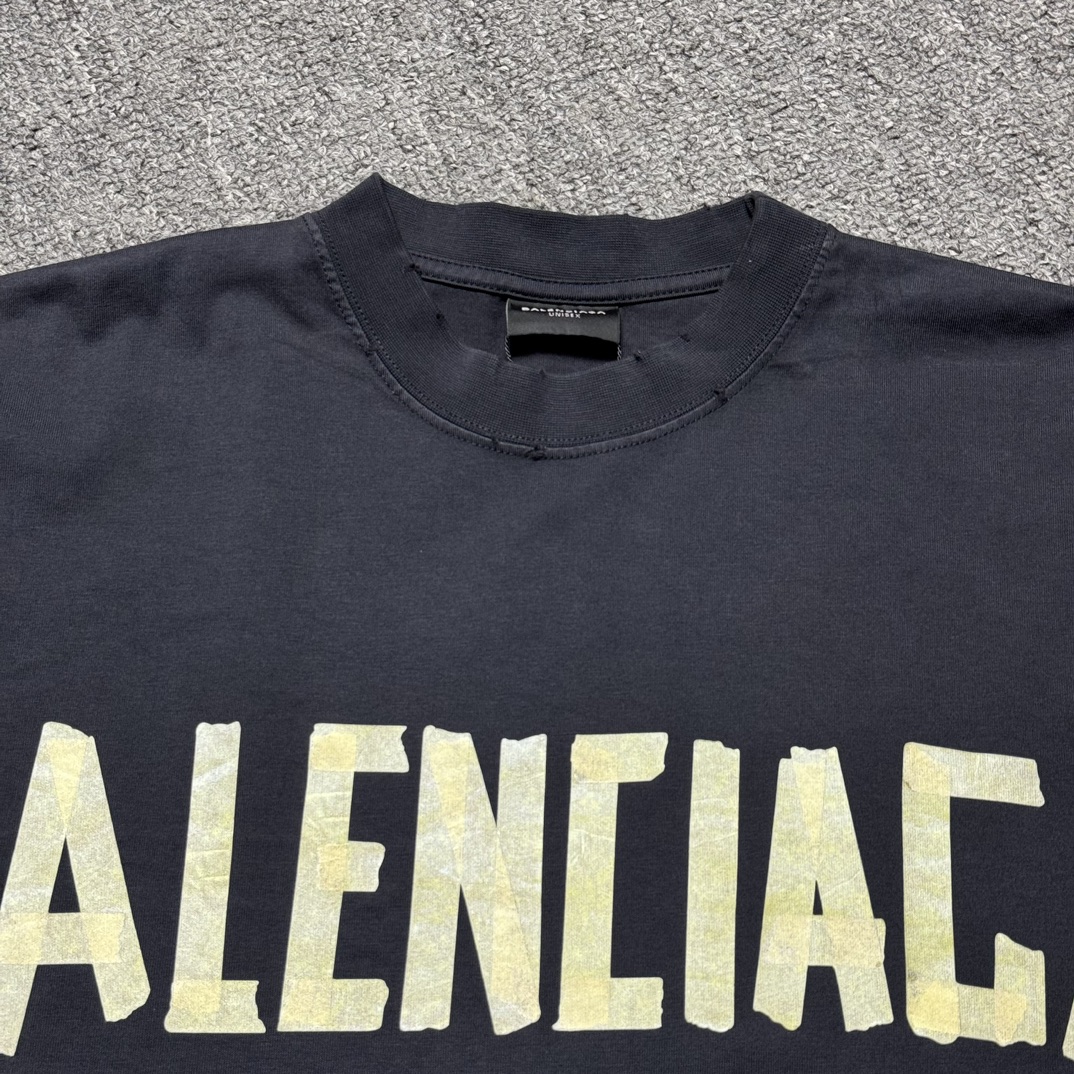 Balenciaga Tape Type Medium Fit T-shirt Black Faded（25IEFT77 ）